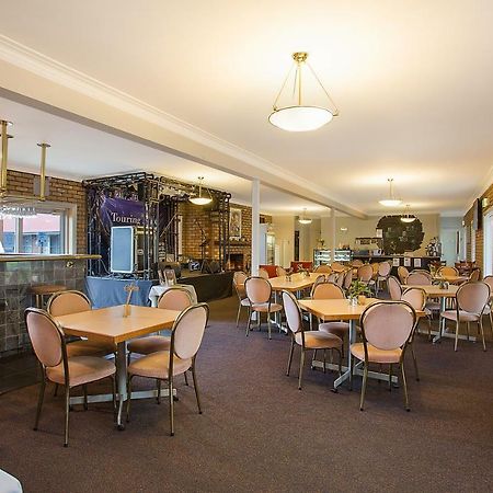 Gateway Motor Inn Γουόρναμπουλ Εξωτερικό φωτογραφία