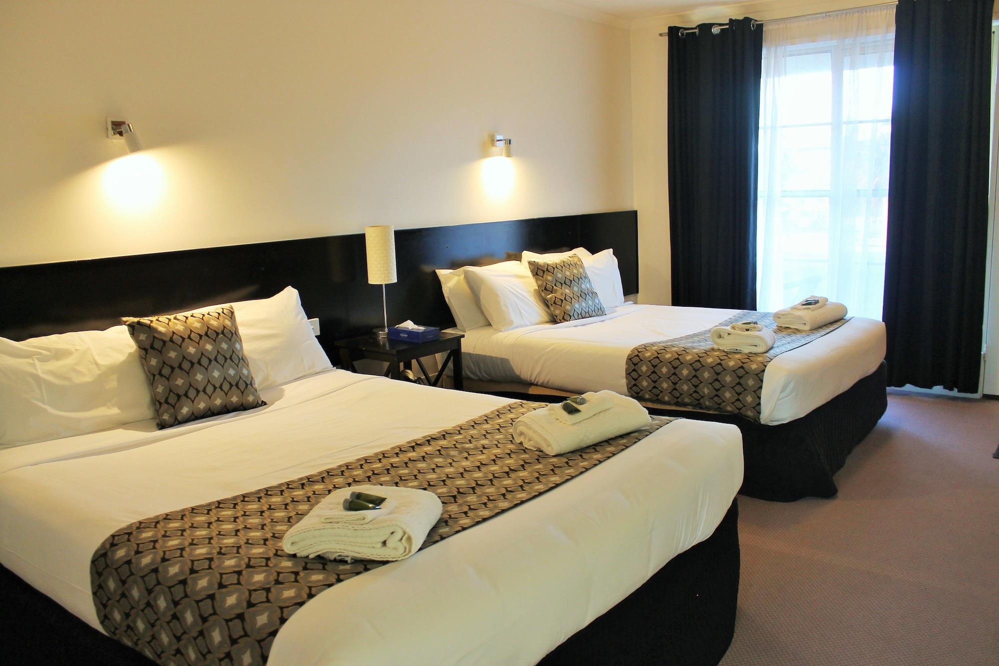Gateway Motor Inn Γουόρναμπουλ Εξωτερικό φωτογραφία