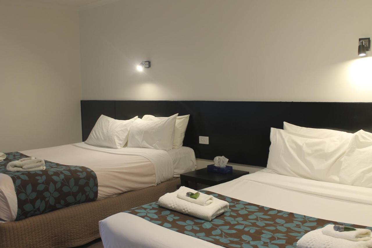 Gateway Motor Inn Γουόρναμπουλ Εξωτερικό φωτογραφία