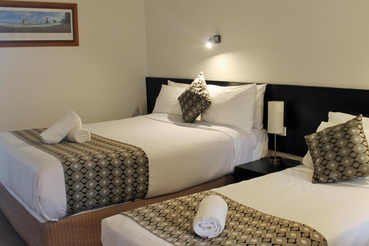 Gateway Motor Inn Γουόρναμπουλ Εξωτερικό φωτογραφία